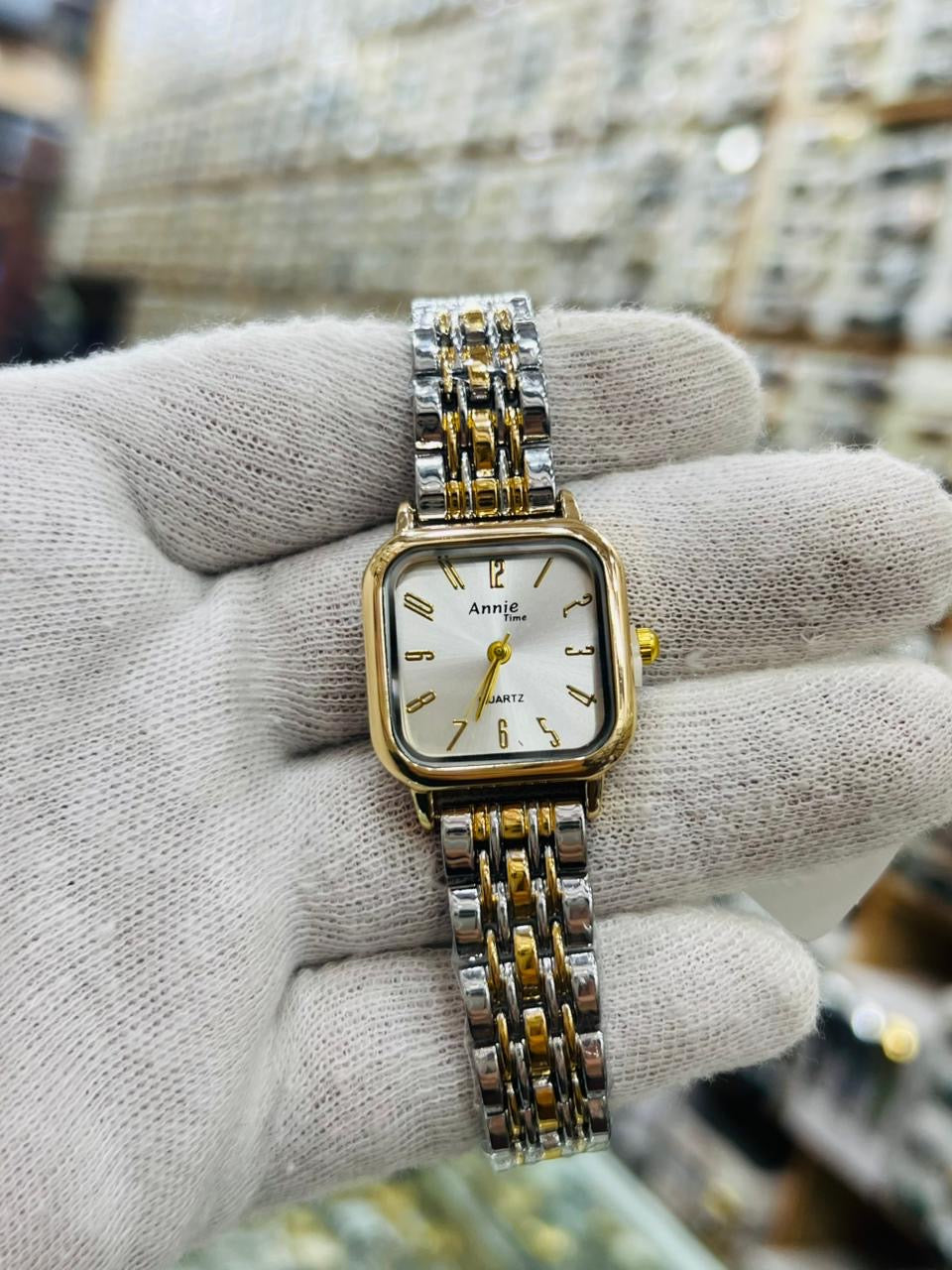 Laides MosT Beautiful Watch ⌚️