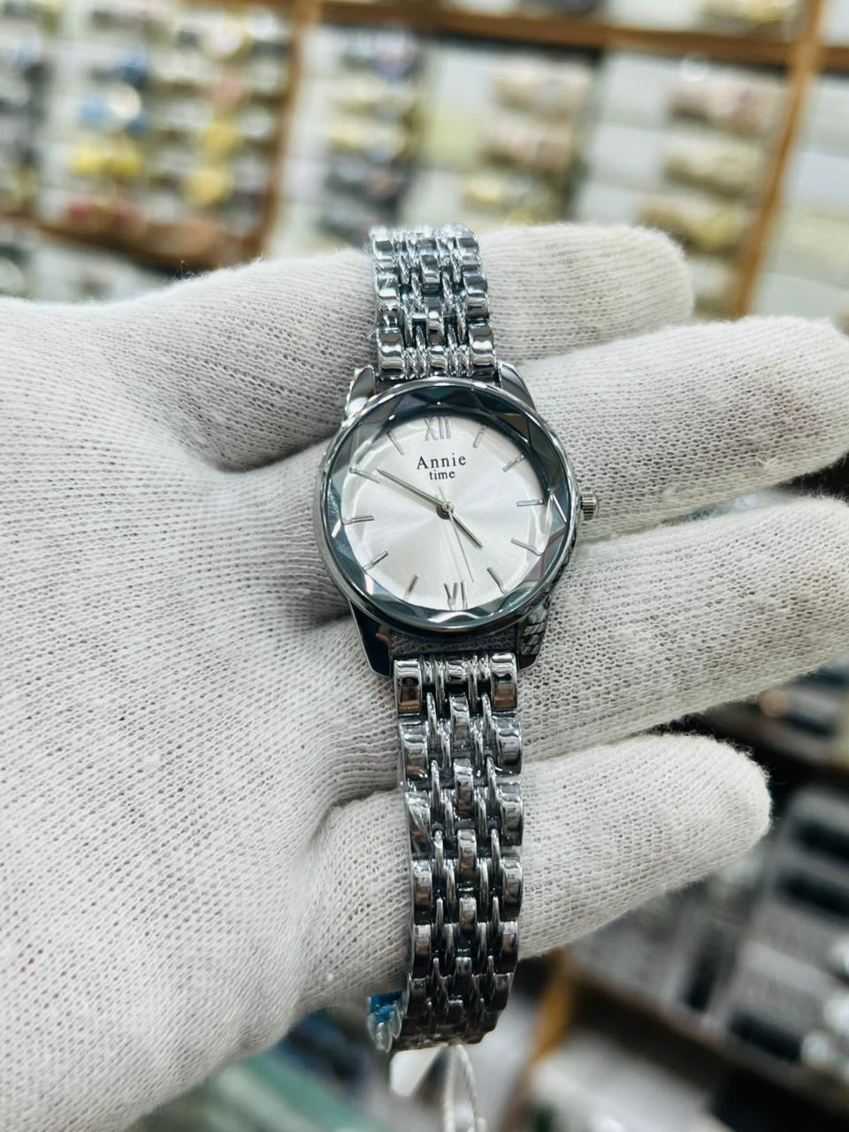 Laides MosT Beautiful Watch