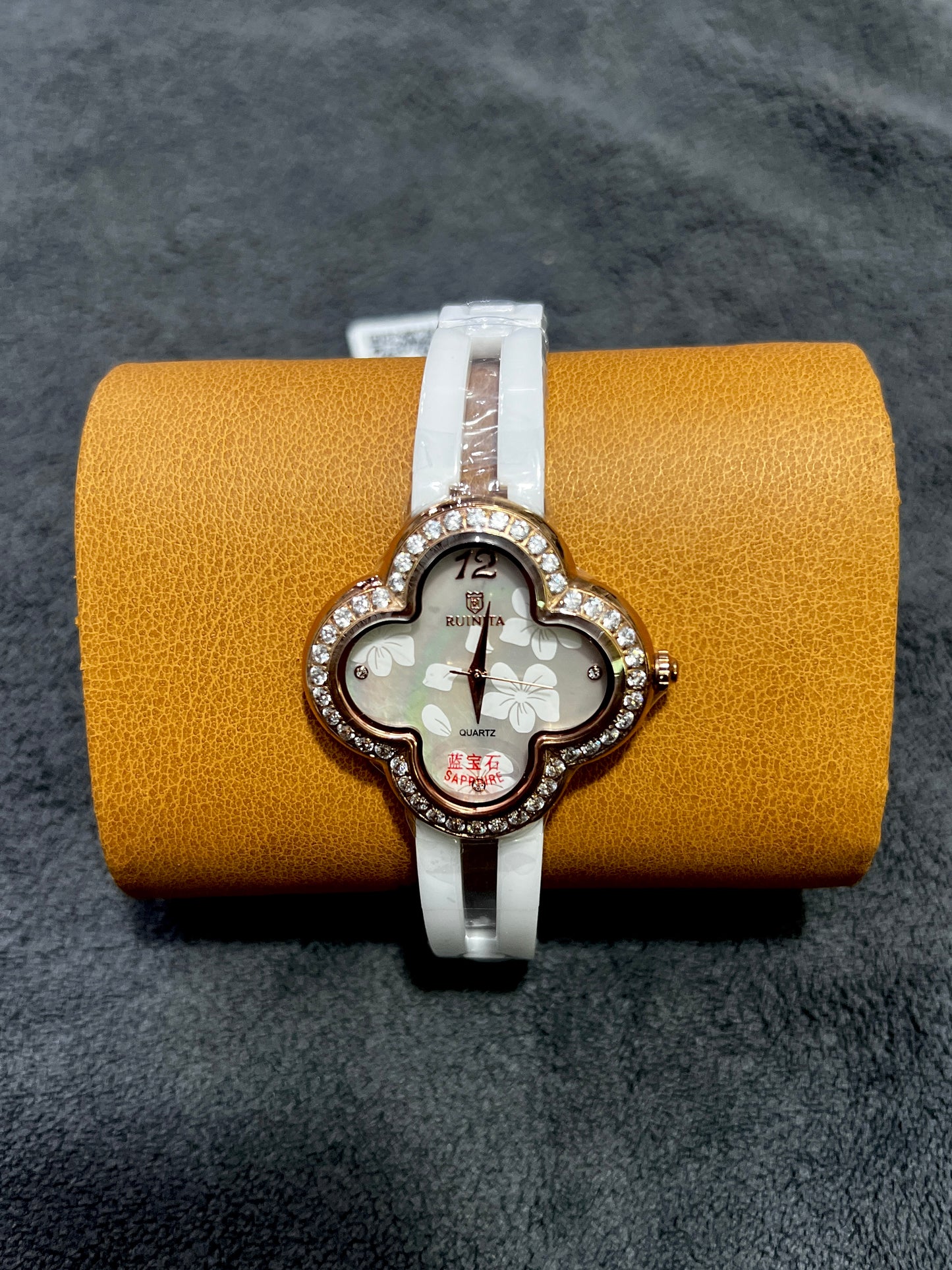 LAIDES BUTTERFLY 🦋 WATCH DAI STAR ORIGNAL