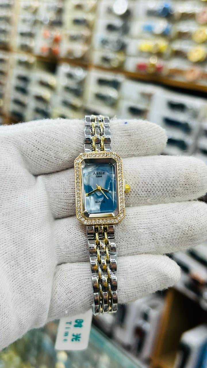 Laides MosT Beautiful Watch ⌚️