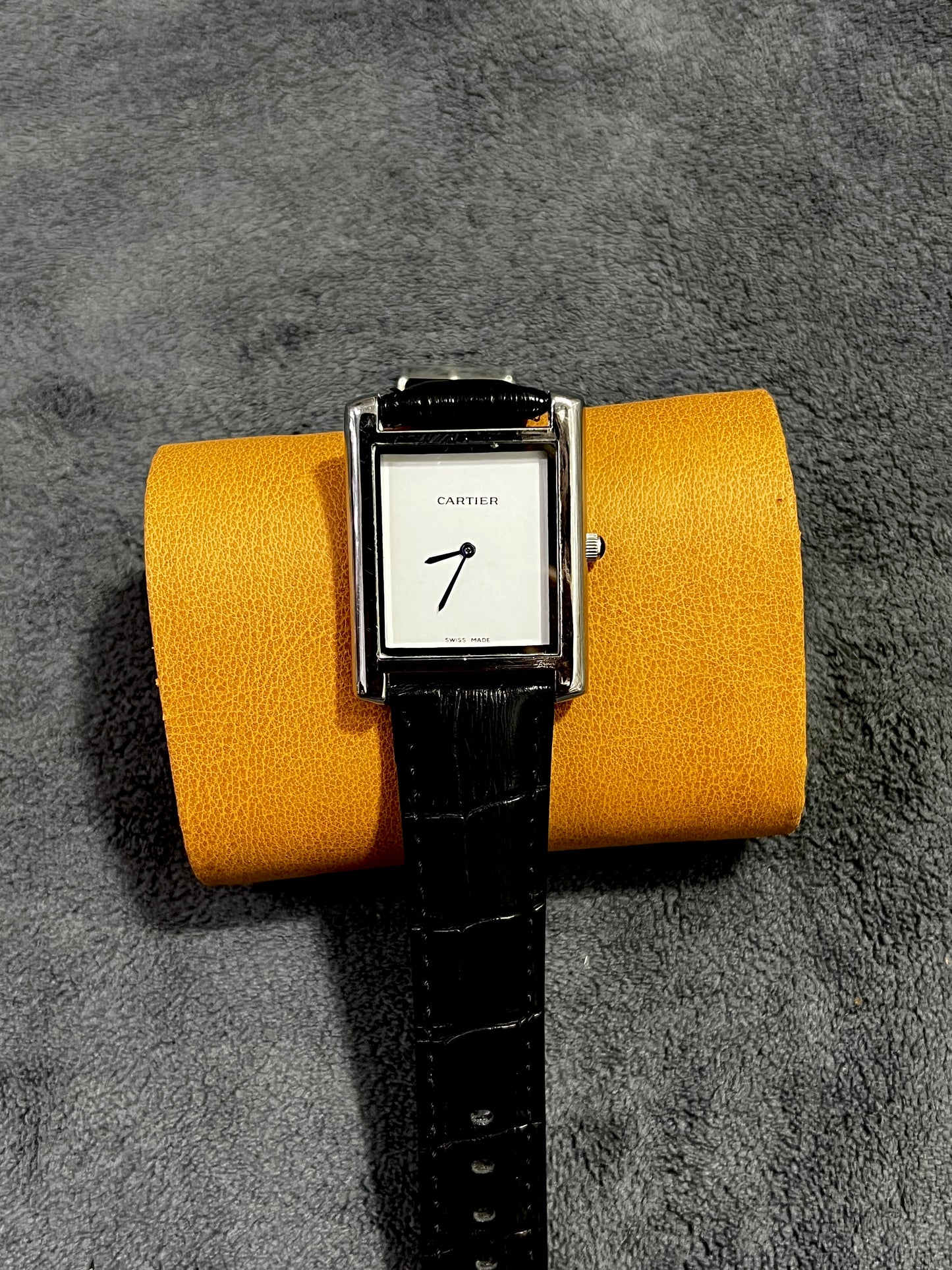 Cartier Tank ✅