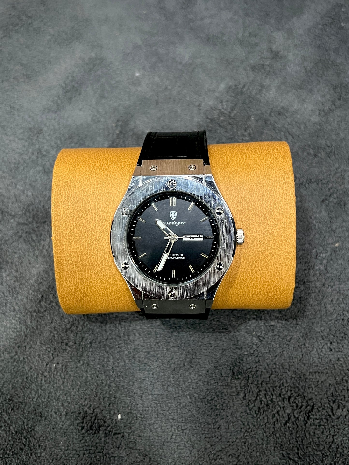 POEDAGAR WATCH IN STEP