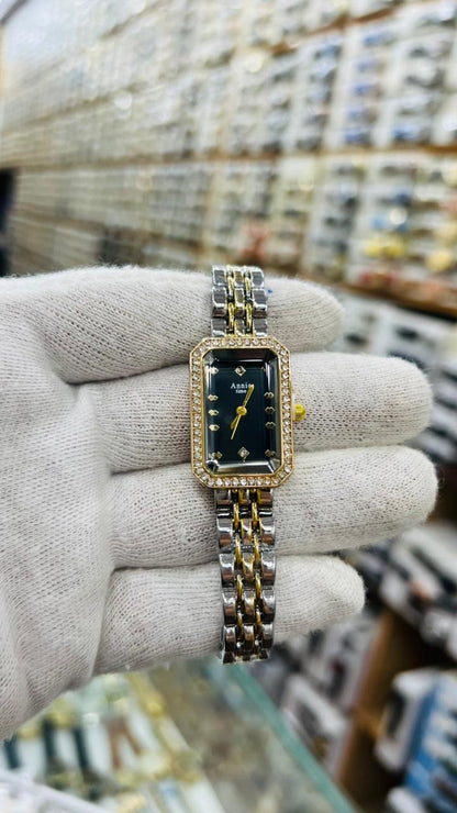 Laides MosT Beautiful Watch ⌚️