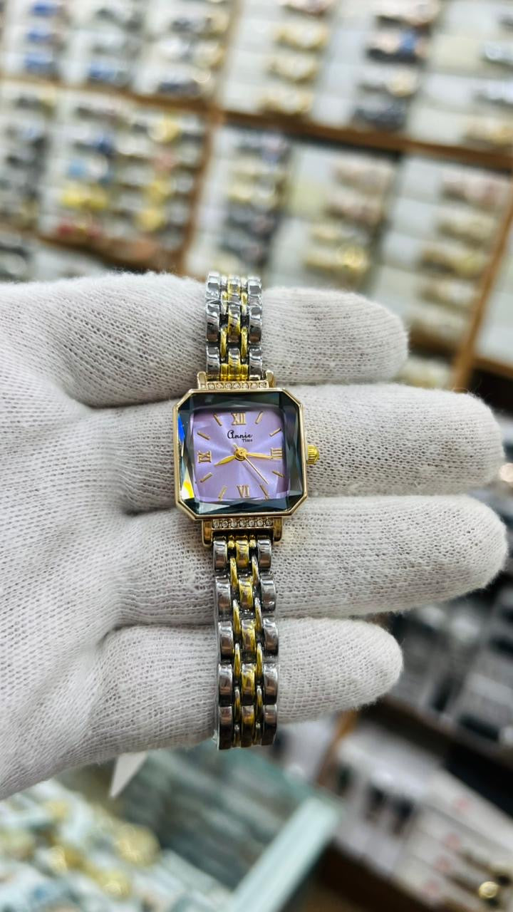 Laides MosT Beautiful Watch ⌚️