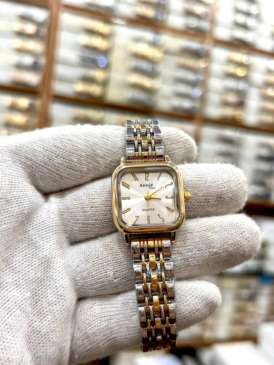 Laides MosT Beautiful Watch ⌚️