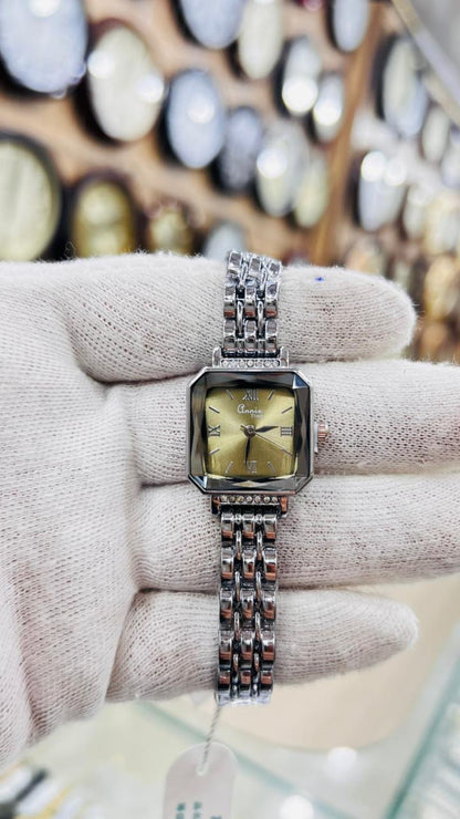 Laides MosT Beautiful Watch ⌚️