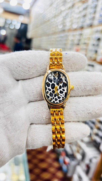 Laides MosT Beautiful Watch ⌚️