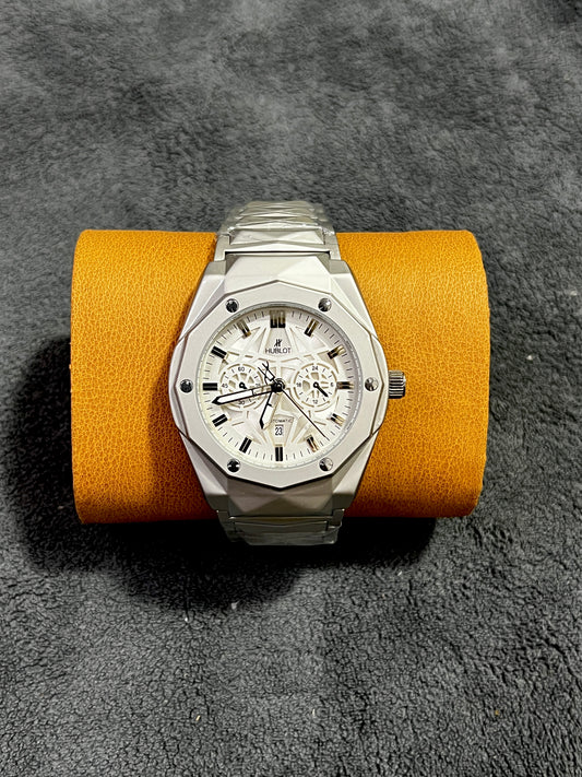 HUBLOT SEMI AUTO WATCH ⌚️