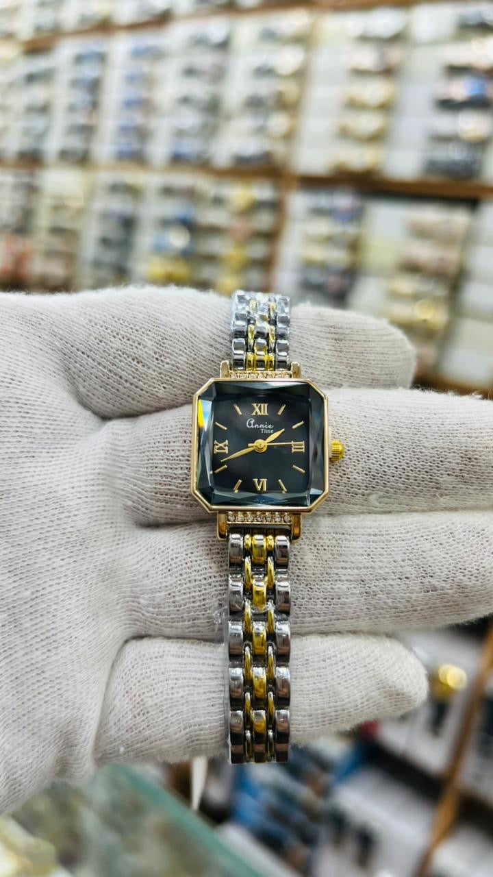 Laides MosT Beautiful Watch ⌚️