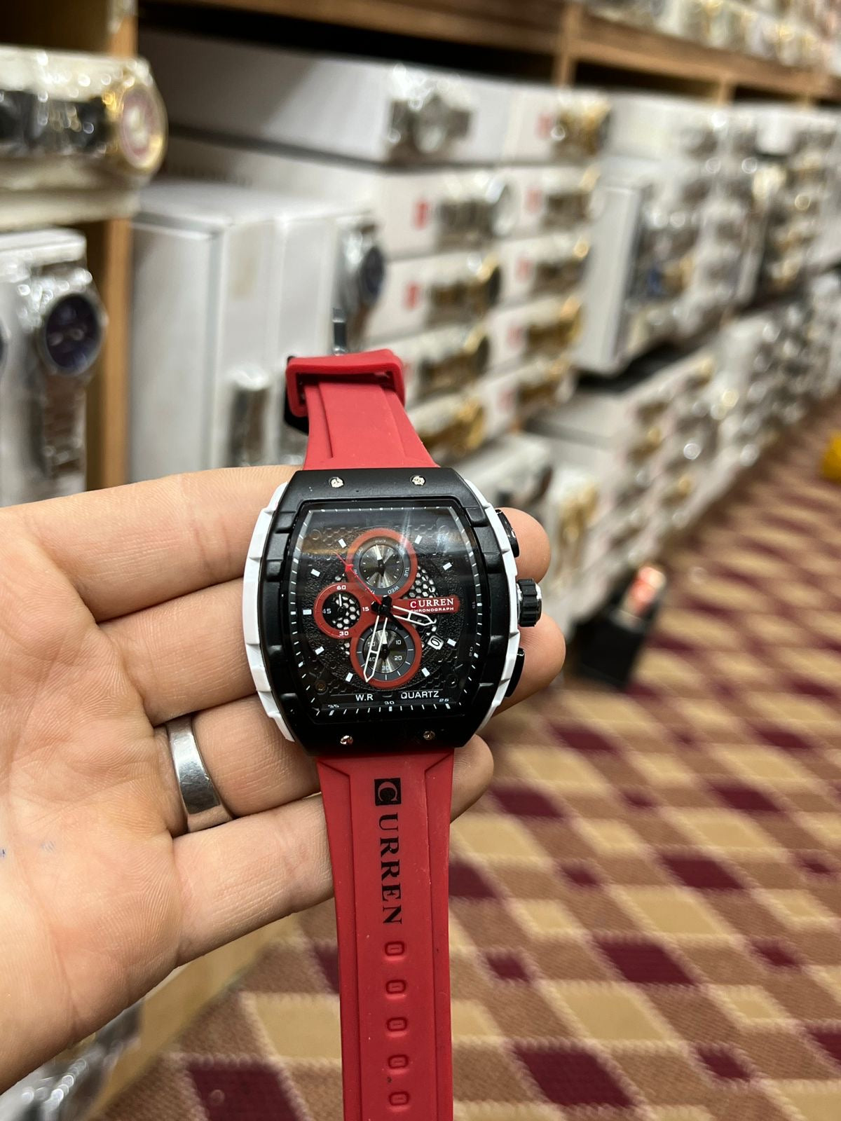 Curren Watch Ponagraaf Working