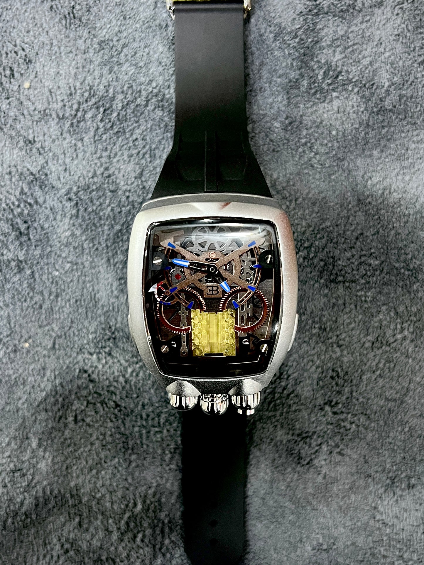 Buggati Watch ⌚️